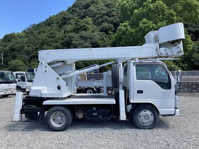 いすゞ エルフ  高所・建柱車 BDG-NKR85N H20｜画像2