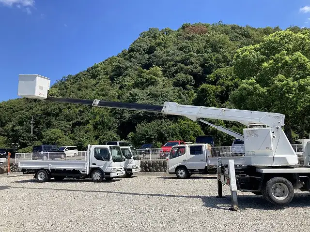 いすゞ エルフ  高所・建柱車 BDG-NKR85N H20｜画像4