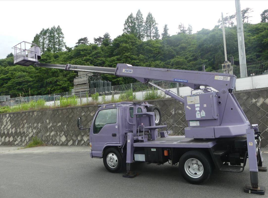 いすゞ エルフ  高所・建柱車 KR-NKR81E3N H15｜画像6