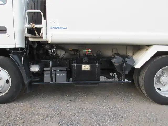 いすゞ エルフ  パッカー車(塵芥車) BKG-NKR85AN H19｜画像16