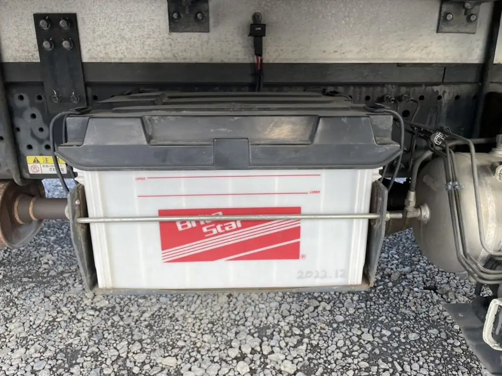 いすゞ フォワード  冷凍冷蔵 TKG-FRR90T2 H26｜画像17
