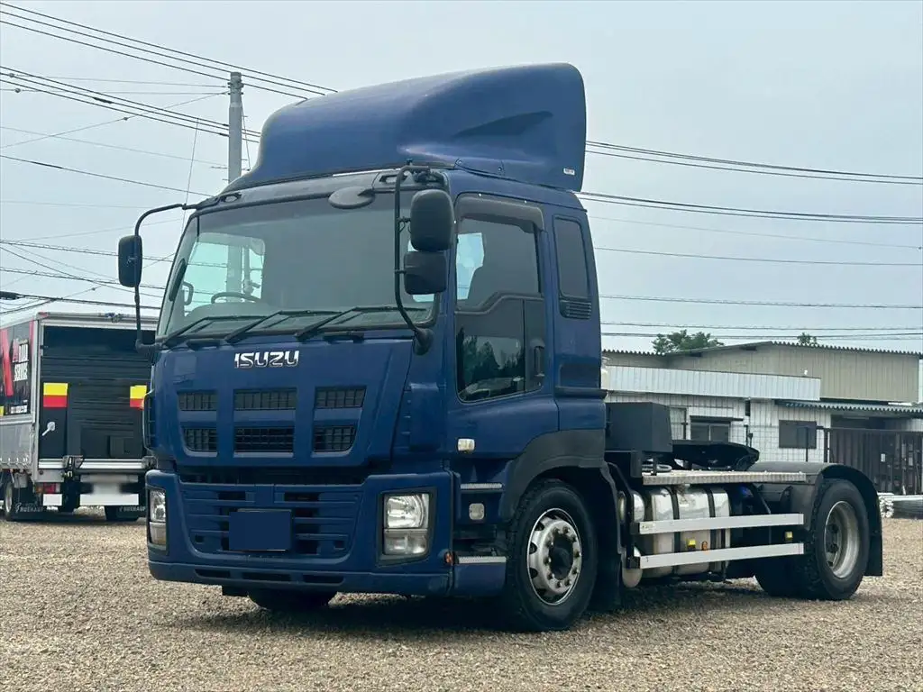 いすゞ ギガ  トラクター QKG-EXD77AG H26