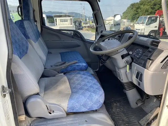 三菱 キャンター  平ボディ KG-FB70AB H16｜画像10