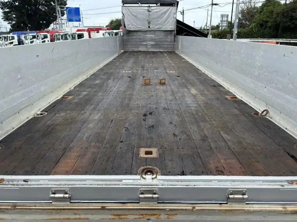 いすゞ ギガ  平ボディ QKG-CYJ77A H25｜画像6