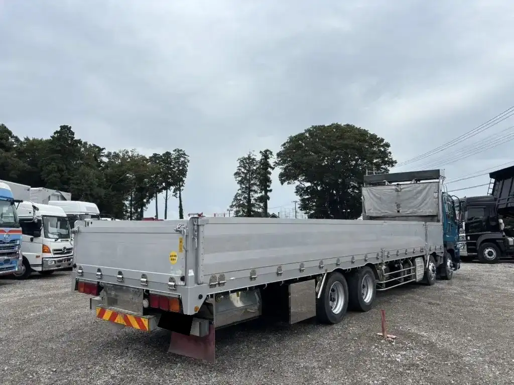 いすゞ ギガ  平ボディ QKG-CYJ77A H25｜画像3