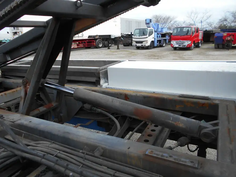 三菱 ファイター  車両重機運搬 PA-FK71F H18｜画像15