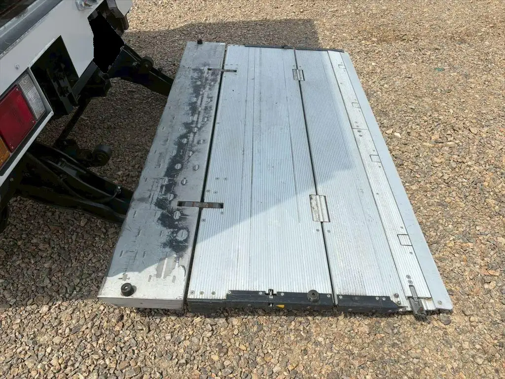 いすゞ エルフ  ウイング BDG-NPR85AN H20｜画像13