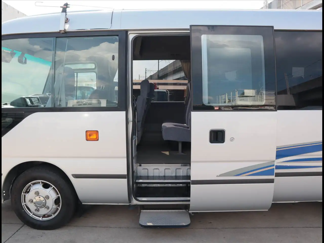 トヨタ コースター  バス BDG-XZB51 H19｜画像5