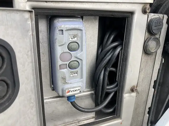 日野 レンジャー  平ボディ BKG-FC7JHYA H20｜画像9