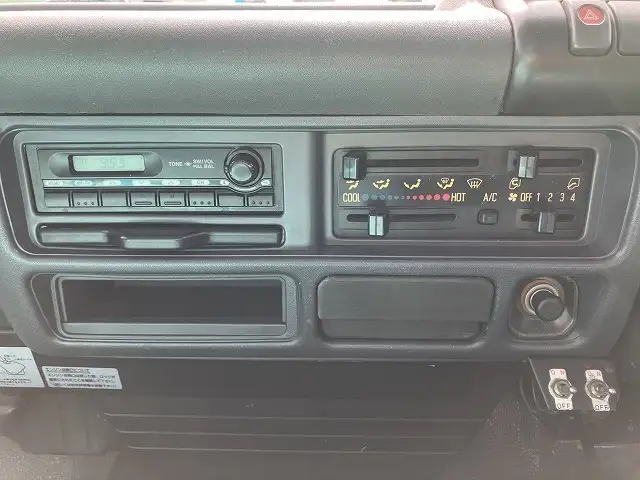 いすゞ エルフ  平ボディ KR-NHR69 H18｜画像12