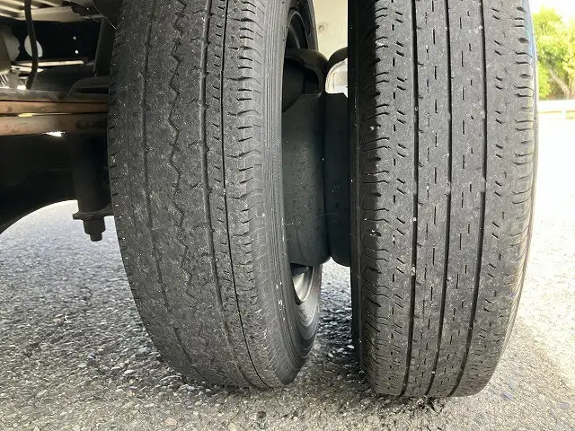 いすゞ エルフ  平ボディ KR-NHR69 H18｜画像20