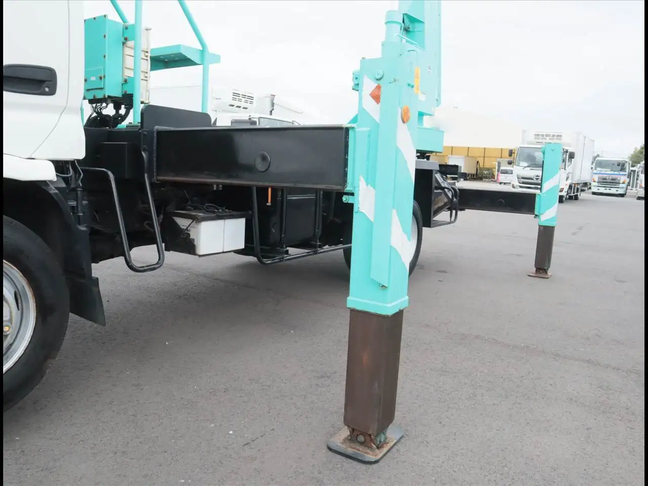 日野 デュトロ  高所・建柱車 BDG-XZU344M H19｜画像10