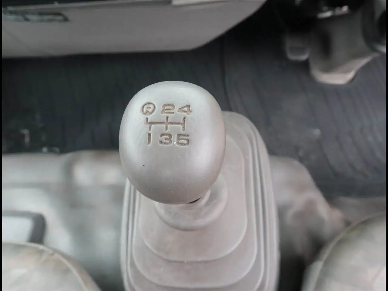 日野 デュトロ  高所・建柱車 BDG-XZU344M H19｜画像15