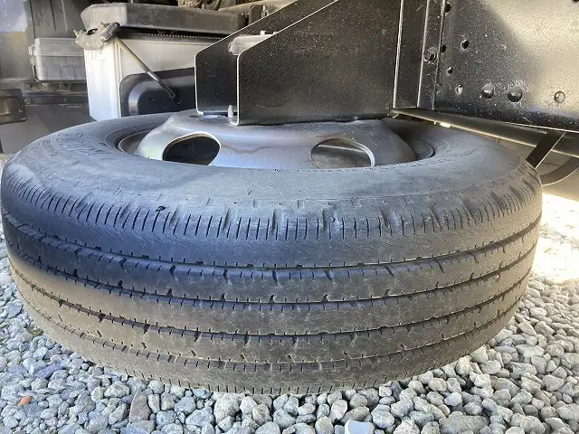 三菱 キャンター  平ボディ KK-FE82EE H16｜画像17