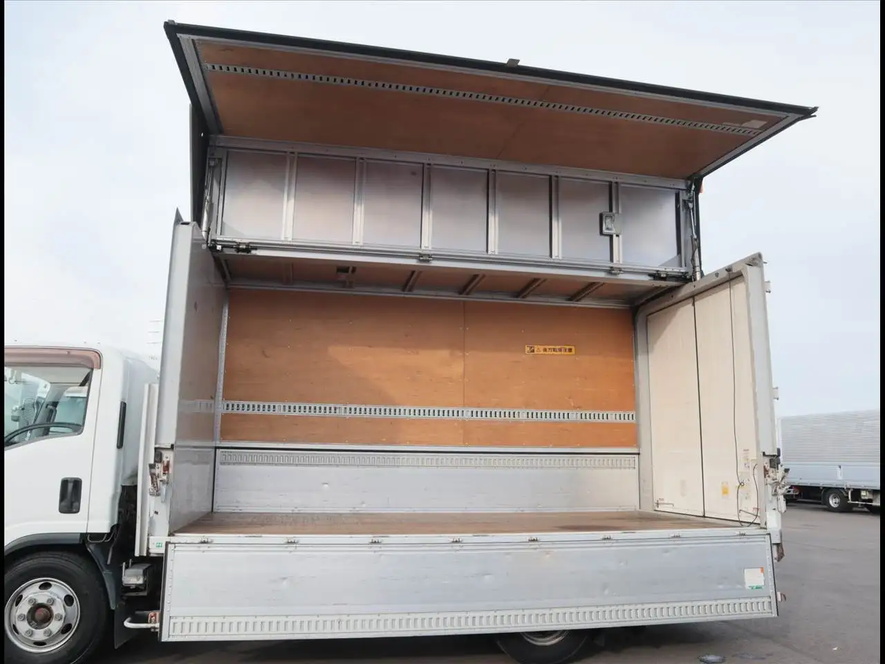 いすゞ エルフ  ウイング SKG-NPR85YN H25｜画像5