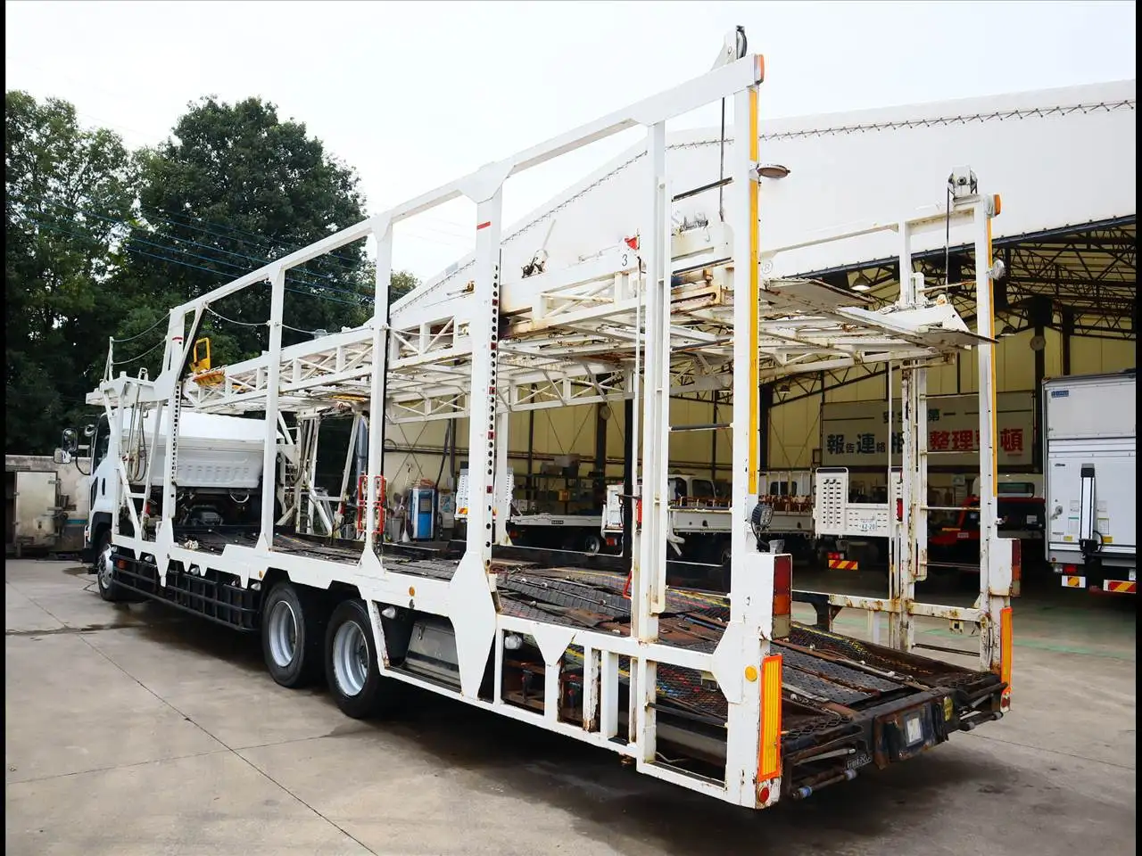 いすゞ フォワード  車両重機運搬 PDG-FVZ34U2 H22｜画像5