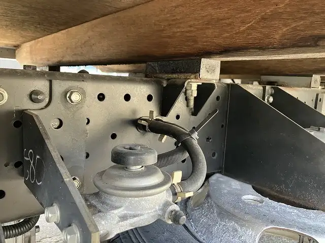 いすゞ エルフ  平ボディ BKG-NJR85A H19｜画像17